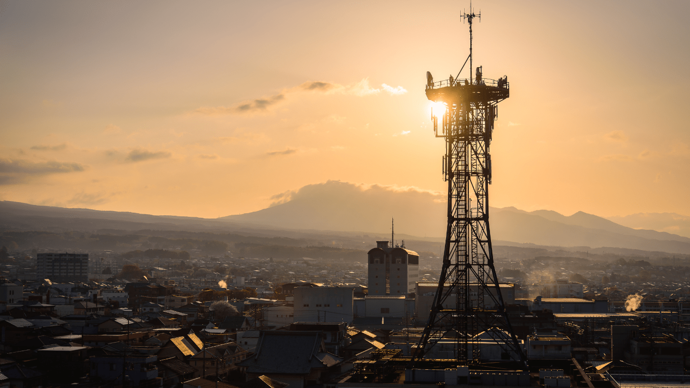 a 5g signal tower