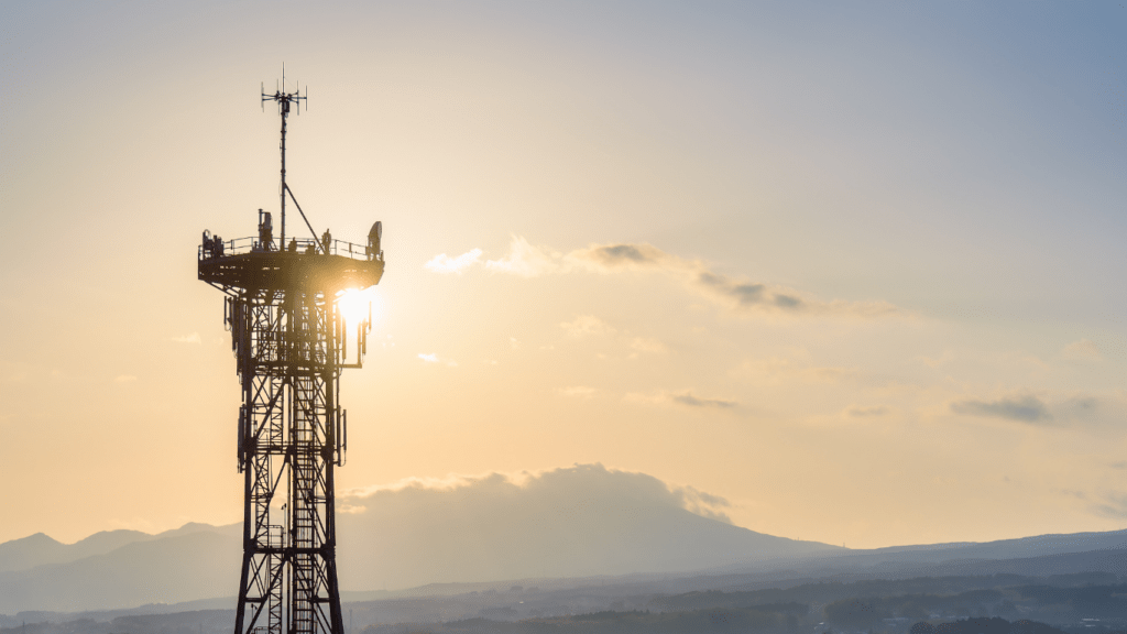 a 5g signal tower